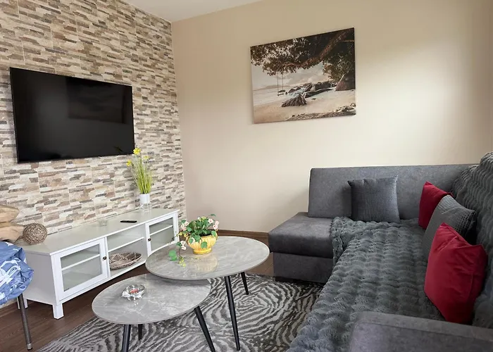 Aerodromas!kunigiskiu K1 Apartment *